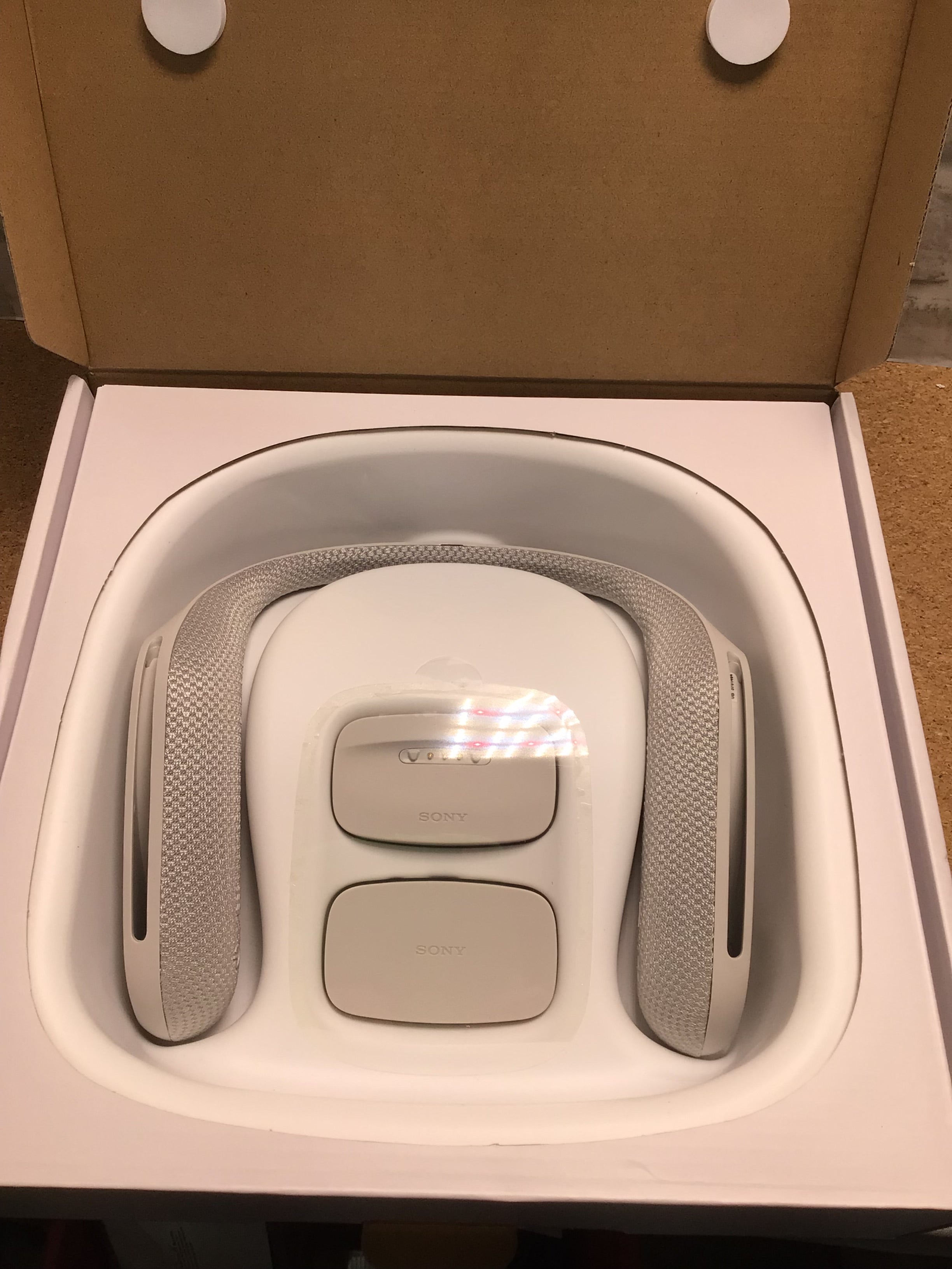 Sony Wearable Speaker System: Wireless Over Neck Speaker ** Tested /Working** (7828757577966)